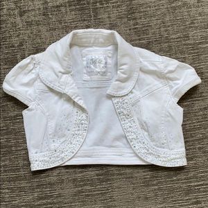 Justice white denim jacket size 6/7